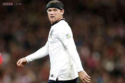 Rooney should not be judged on past, says Hodgson
