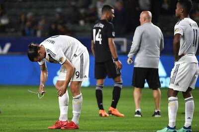 Ibrahimovic's Late Spark Not Enough to Power Galaxy Again