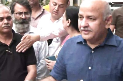 Delhi BJP Leaders to Protest Outside Sisodia's Residence, Seek Public Support for His Removal Via Signature Campaign