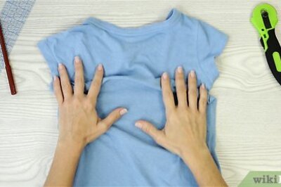 How to Cut T‐Shirts for Craft Projects