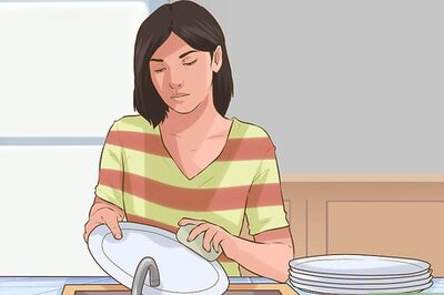 How to Deal With a Much Younger Sibling