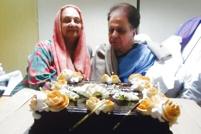 Saira Banu Denies Reports of Dilip Kumar's Failing Health