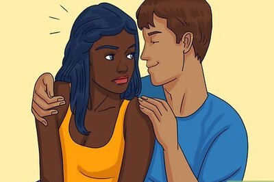 How to Tell if a Guy Is Playing With Your Feelings
