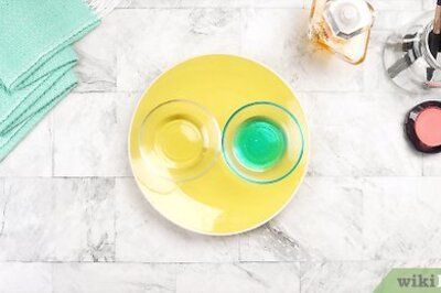 How to Make Your Own Makeup Brush Cleanser