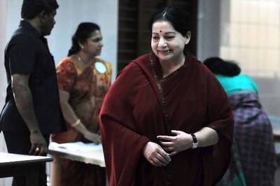 2 AIADMK workers collapse, die of sunstroke at party rally