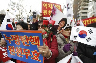 Supporters of Impeached S Korean Leader Clash With Protesters