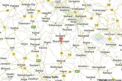 Criminal escapes from custody, two police personel suspended