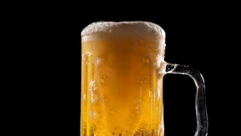 Ever Wondered Why Beer Tastes Better When Served Cold? This Study Has The Answer