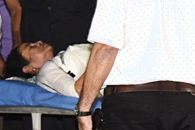 Mamata Banerjee to Hit Campaign Trail on Wheelchair from Monday