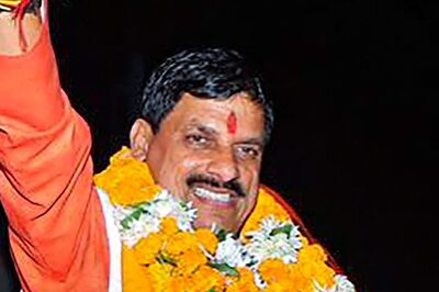 MP CM Transfers Collector Who Questioned 'Aukat' of Driver