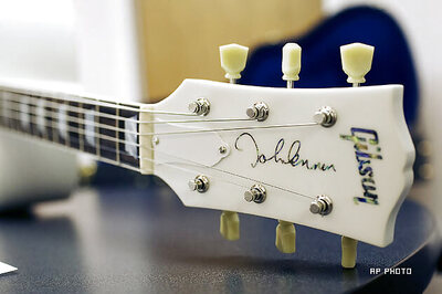 Australia: Man jailed for stealing legends' signed guitars