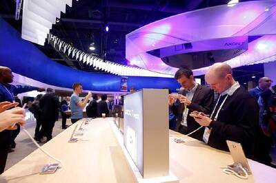 A Phone Capable of Molecular Physics May Soon be a Reality