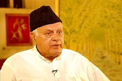 Farooq Abdullah backs Manmohan's endorsement of Rahul as PM candidate