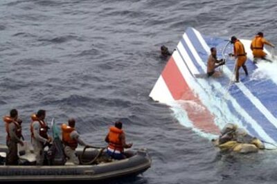 AF 447 tail found, hunt for black box intensifies
