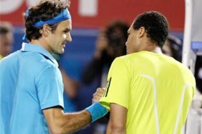 Sublime Federer reaches Australian Open final