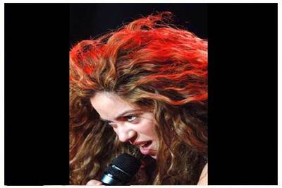 Bootylicious Shakira to perform in India