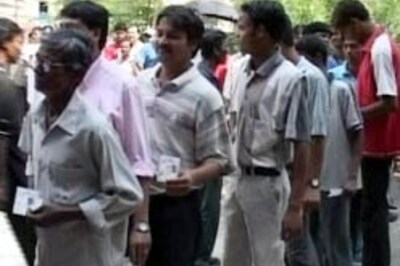 Delhi polls: Faulty EVMs create snag