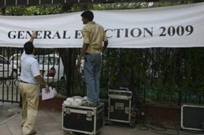 Verdict 2009: Vote count begins, heartbeat rises