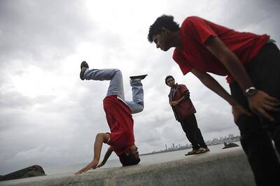 UAE man to attempt longest 'Shirshasana' on International Yoga Day