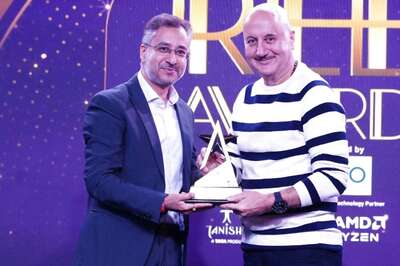 Anupam Kher Dedicates News18 Showsha Reel Awards Win to 'Victims of Terrorism'; Says 'Feel Humbled'