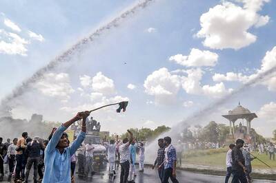 Rajasthan: Water Canons Used on BJP Workers Amid Protest Against Gehlot Govt Over Corruption Charges