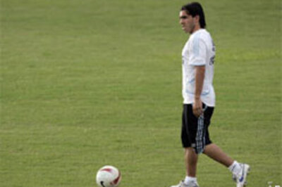 Tevez set for Manchester United debut