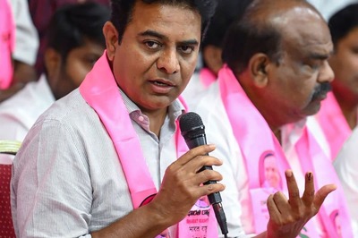 After Poll Drubbing, BRS Relies on KCR's Charisma, 'Shaky' Congress Govt to Motivate Cadre for LS Polls