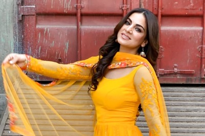 Shraddha Arya Shares How She's Shooting for Kundali Bhagaya Amid Coronavirus Pandemic