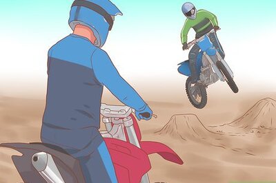 How to Jump on a Dirt Bike