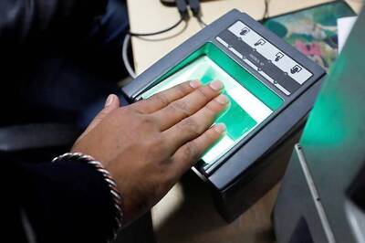 Assocham Urges Govt to Relax Deadline for Linking Bank Accounts With Aadhaar