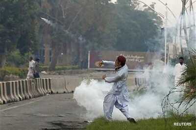 Pakistan condemns bounty on anti-Islam filmmaker