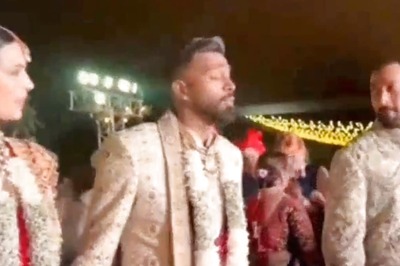 Hardik Pandya Agrees to Pay Rs 5 Lakh to Get His Shoes Back, Watch Unseen Video From His Wedding
