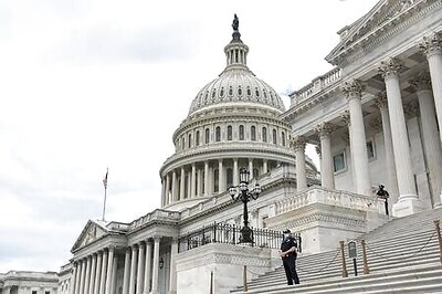 White House, congressional Democrats harden stances on coronavirus relief