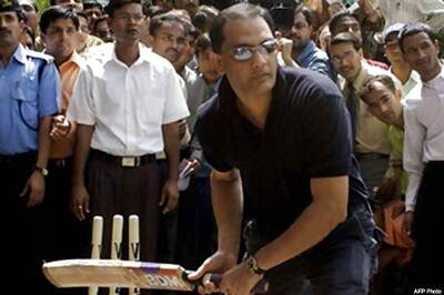 UP Polls: Azhar appeals for votes for Cong