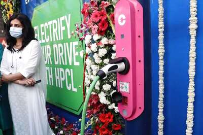 India Gets its 1st Street Lamp Mounted EV Chargers, ChargeGrid Flare Installed in Mumbai and Delhi