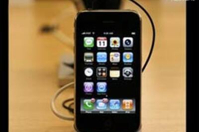 At the stroke of midnight, India says hello to iPhone | First pics