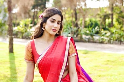 Janhvi Kapoor Is A Disney Princess In This Ombre Pink Saree