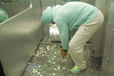 Navjot Sidhu enters panic room in Bigg Boss