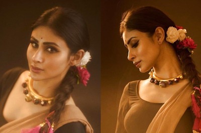 Mouni Roy is a Sight to Behold in Ethnic, Leaves Her Fans Breathless With Her Gorgeous Look