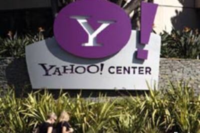 Carol Bartz replaces Jerry Yang as new Yahoo! CEO