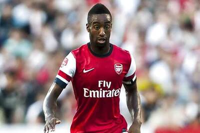 Hamburg get Arsenal's Johan Djourou on loan