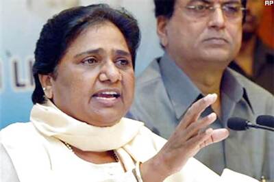 CBI decides to wind up probe in DA case against Mayawati