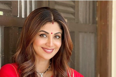 Diwali 2021: Shilpa Shetty Extends Warm Wishes in This Gorgeous Pink Ethnic Outfit