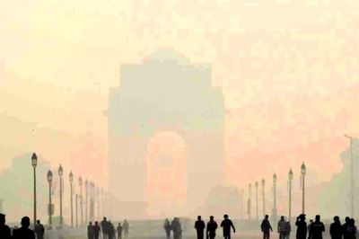 Air Pollution: 3 in 10 Delhi-NCR Families Have Members With Sore Throat, Breathing Difficulty, Reveals Survey