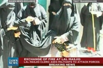 10 killed as Lal Masjid inmates fight gunbattle with Pak troops