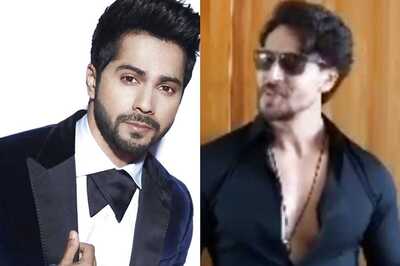 Tiger Shroff Sings 'Theher Ja', Varun Dhawan Says 'Dil Khushi Kar Diya'