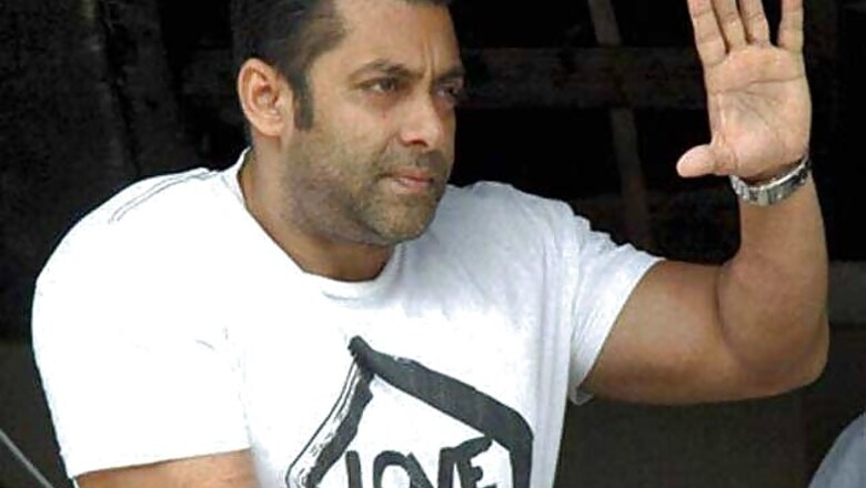 Salman Khan to launch the first look of 'Jai Ho' amid fans