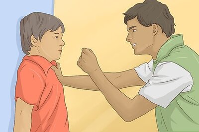 How to Defend Yourself in a Fight at School