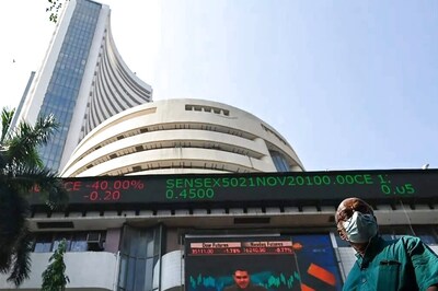 Stock Market Updates: Sensex Opens Flat, Nifty Above 17,700; IndusInd Bank Rises 2%