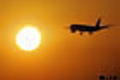 Bomb scare in US plane, Qatari diplomat held